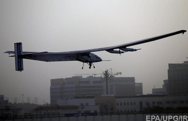 Solar Impulse 2 успішно приземлився в М'янмі. Після М'янми літак відправиться в Китай, а потім перетне Тихий океан