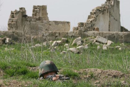 Азербайджан повідомив про загибель і поранення 20 вірменських військових в бою. Влада Азербайджану заявили, що в четвер, 19 березня, збройні сили республіки в районі нагірно-карабахського конфлікту «завдали тяжкого удару по ворогу та ліквідували і поранили до 20 вірменських військовослужбовців».
