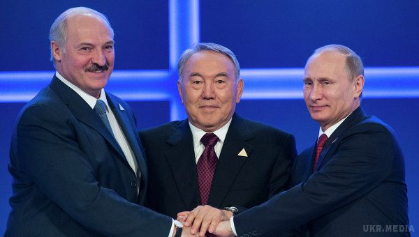 Путін, Назарбаєв і Лукашенко в Астані про конфлікт на сході України. Президенти Росії, Казахстану і Білорусі планують зустрітися в Казахстані у п'ятницю, сьогодні.