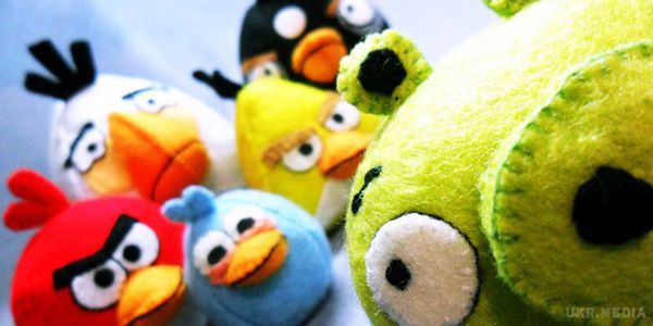 Прибуток розробників Angry Birds знизилася на 73%. Причиною падіння став низький попит на іграшки, одяг та інші товари, які виробляються за ліцензією бренду.