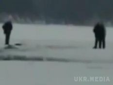 У Мережі виклали ролик з кадрами нібито загибелі Януковича-молодшого. Відео. В Інтернеті з #39;явилися кадри нібито аварії на Байкалі, в якій міг загинути Віктор Янукович-молодший.