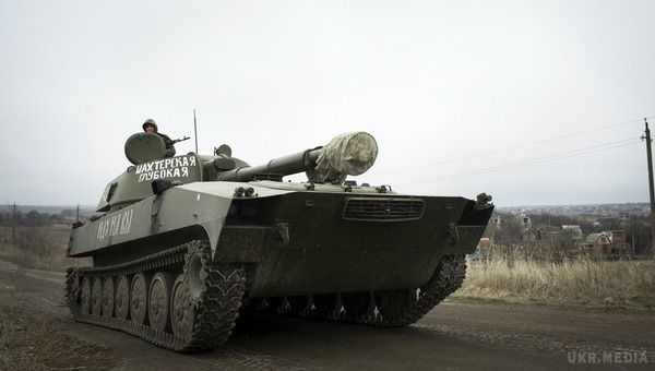 Бойовики перекидають сили в район Сокольників. У складі РТГ - 14 ББМ, 7 танків, мінометна батарея і протитанковий взвод