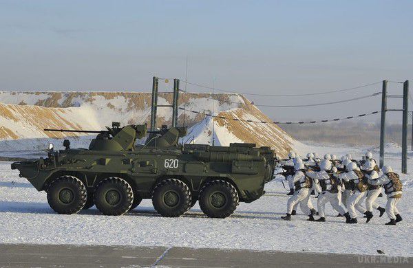 Росія нарощує свою військову присутність у Таджикистані. На озброєння російської військової бази в Таджикистані до кінця року надійде близько ста бронетранспортерів