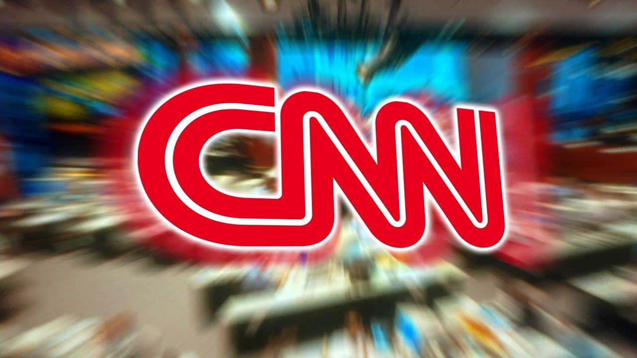 CNN повертається в Росію. Як повідомляє, телеканал отримав універсальну ліцензію на мовлення з 23 березня на 10 років.