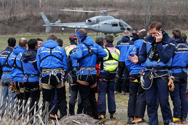 В авіакатастрофі Airbus A320 можуть бути ті, що вижили. Жандарми повідомляють що, можливо, хтось вижив