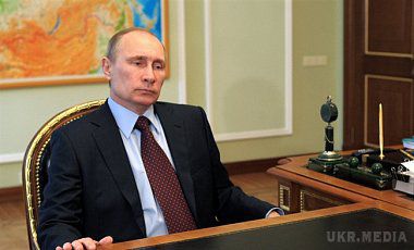 Путін знову скликав оперативну нараду Ради безпеки Росії. Засідання РБ РФ заплановано на сьогодні, ймовірно, на зустрічі знову обговорюватимуть ситуацію в Україні та Донбасі