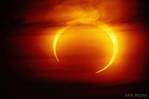 У 2015 році земляни побачать два місячних затемнення. Друге затемнення триватиме більше години