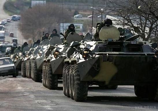 У Луганськ зайшли 19 танків та 4 БТР . Лідер руху "Права справа" Дмитро Снєгирьов на своїй сторінці у Фейсбуці повідомив про колону бронетехніки, яка зайшла до Луганська 29-го березня. 