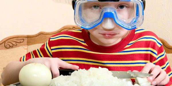 Вчені вивели "несльозогінний" сорт цибулі. Щоб домогтися цього, знадобилося більше десяти років.