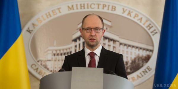 Прем'єр-міністр привітав католиків з Великоднем. Прем'єр-міністр України Арсеній Яценюк привітав християн західного обряду зі святом Великодня.