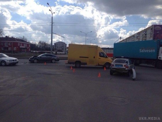 У Харкові за день сталися два ДТП з міліцейськими авто (фото). Правоохоронці догодили в аварії двічі