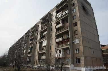  Вуглегірськ бойовики "ДНР" перетворили на місто-привид (відео). Від будинків залишилися руїни