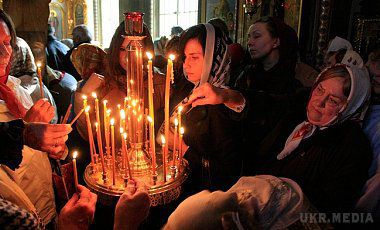 Сьогодні православні відзначають Чистий Четвер. З Великого Четверга починаються приготування до Великодня. Віруючим необхідно прийти до храмів, сповідатися і причаститися