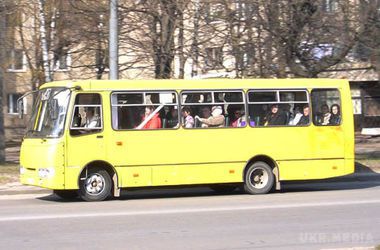  Маршрутка в Одесі збила жінку. Водій при повороті на регульованому перехресті не помітив пішохода