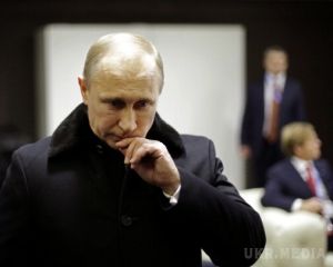 Путін заявив про наступ на Росію. Росія буде і далі зміцнювати свою безпеку за рахунок удосконалення військової організації і взаємодії з державами, які прагнуть до миру, стабільності та розвитку, заявив президент РФ Володимир Путін.