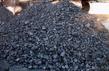 ОБСЄ. Бойовики продовжують вивозити вугілля з Донбасу до Росії . Бойовики продовжують вивозити вугілля з Луганщини в Російську Федерацію через КПП "Гукове"