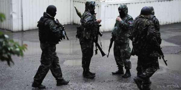 Ситуація в зоні проведення АТО загострилася.. Українських військових обстріляли з мінометів