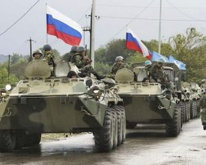 Величезне військо РФ готове до наступу, чекають команди. 53 тисячі військових і близько 500 танків РФ чекають команди
