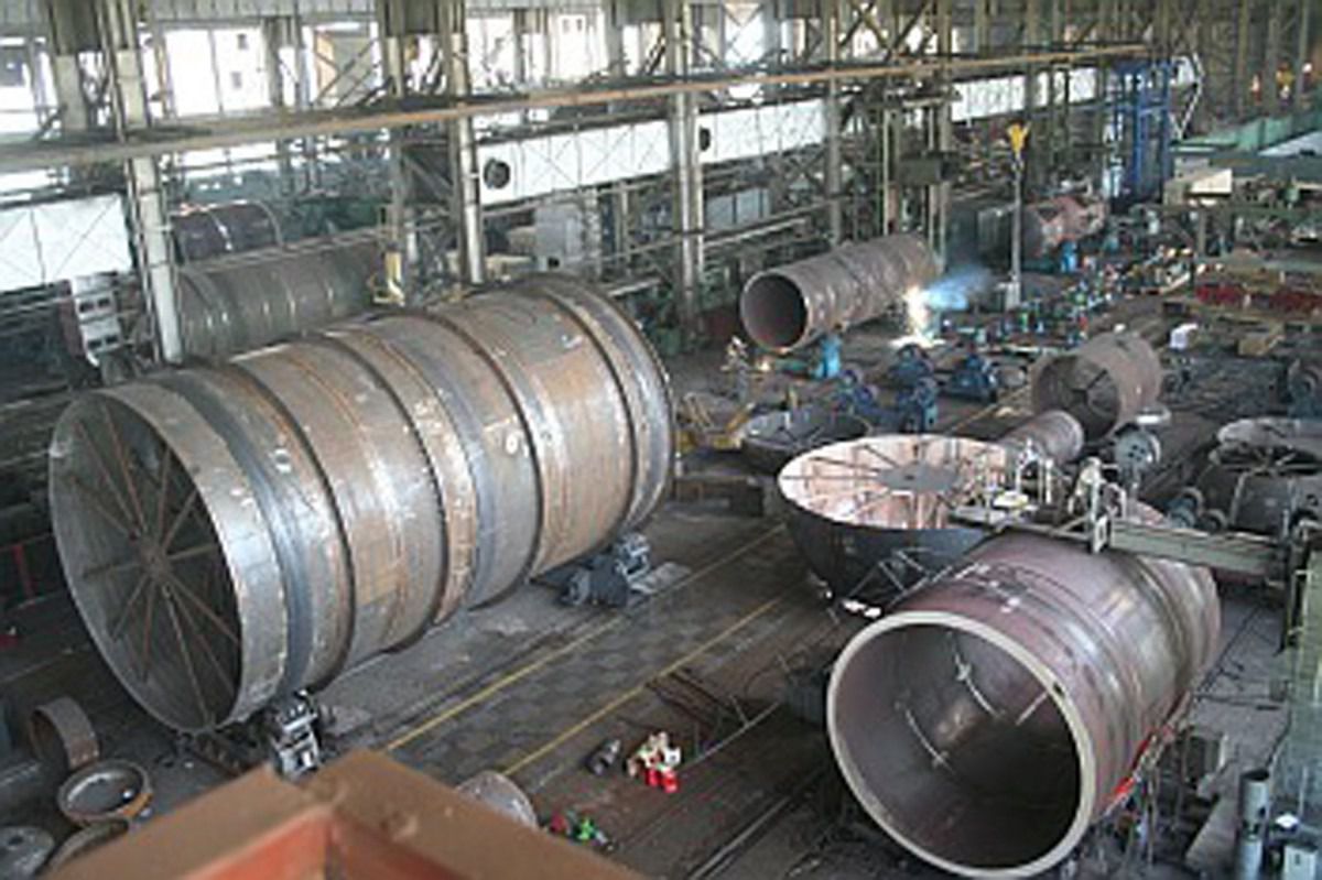 Уряд «ЛНР» планує відновити роботу Стахановського вагонобудівного заводу. Стахановський завод запустять з допомогою Росії.