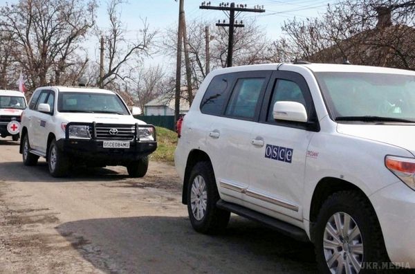 ОБСЄ постійно фіксує порушення перемир'я в Донбасі. Бойовики не допускають спостерігачів ОБСЄ в певні райони, особливо на території, прилеглі до кордону з Росією