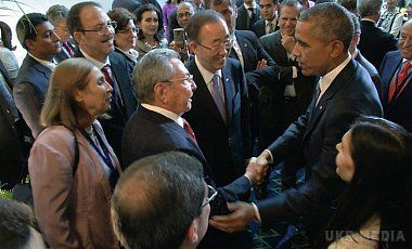 Барак Обама і Рауль Кастро провели історичну зустріч. Останній контакт між керівниками США і Куби відбувся в 1959 році, коли Фідель Кастро зустрівся з віце-президентом США Річардом Ніксоном