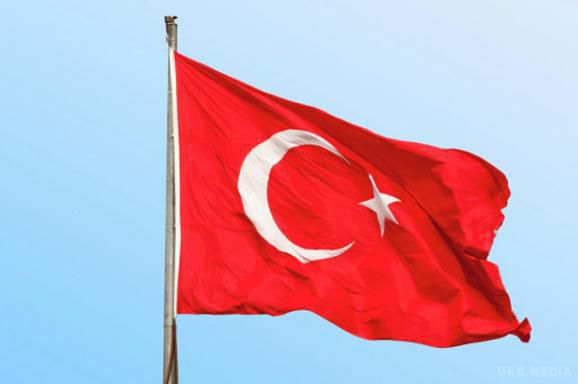 Туреччина відкликала посла з Ватикану. Турецька влада відкликала свого посла з Ватикану для проведення консультацій після того, як Папа Римський Франциск виступив із заявою про геноцид вірмен