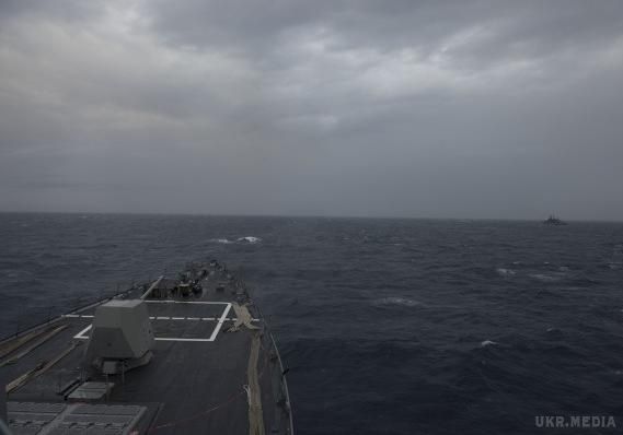 Есмінець США "Джейсон Данхем" покинув Чорне море. 15 квітня американський ескадрений міноносець DDG 109 "Джейсон Данхем" покинув Чорне море, де проходили навчання флоту НАТО. 