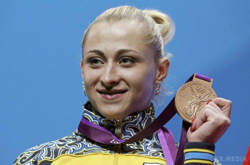 Українка - чемпіонка Європи з важкої атлетики плакала під час виконання гімну. Вчора Юлія Каліна стала чемпіонкою Європи у ваговій категорії до 63 кг.