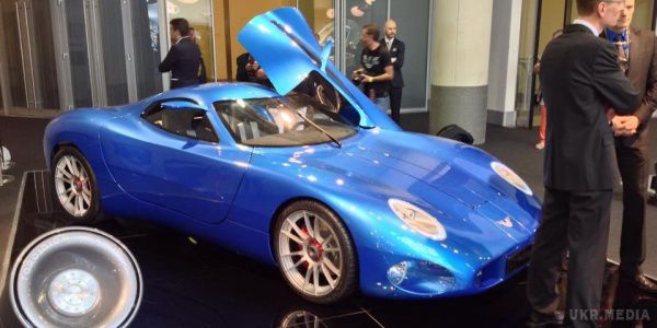 Концептуальний електричний суперкар. Фінська компанія Toroidion привезла на виставку Top Marques в Монако свою першу розробку