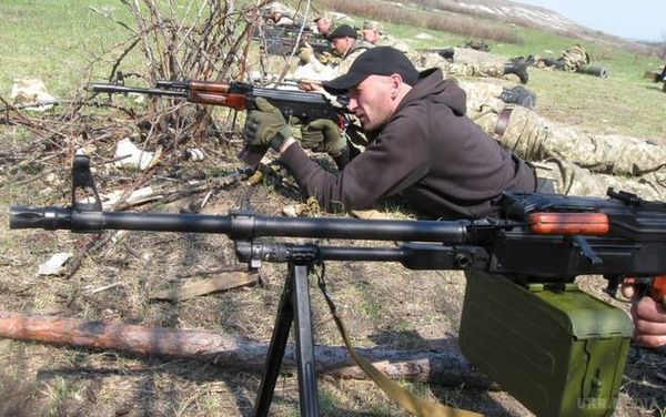 Знищені автомобілі і кулемети. Сили АТО без втрат відбили атаку поблизу Кримського. Українські військові відбили атаку без втрат