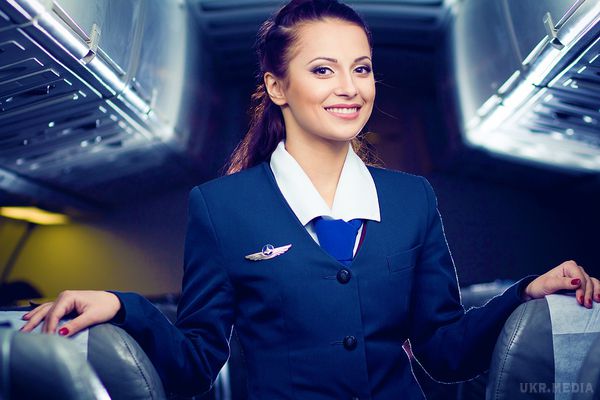 Складено рейтинг авіакомпаній з найкрасивішими стюардесами (фото). Складено рейтинг авіакомпаній, в яких працюють найпривабливіші стюардеси. Список опублікував інтернет-портал BS Aeronautics, присвячений авіації.