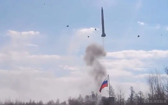 Провальний запуск російської ракети ЗРК С-300 (відео). Ракета протрималася в повітрі лічені секунди