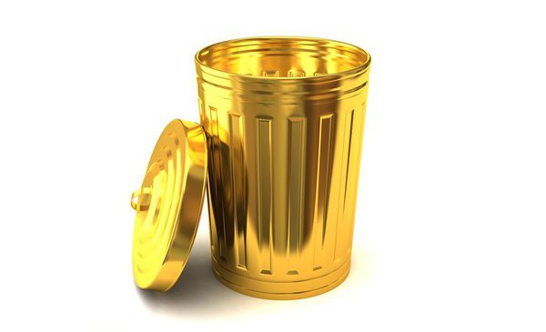 За рік на звалища по всьому світу викинули 300 тонн золота. У 2014 році на звалищах виявилося 41,8 мільйона тонн «електричного сміття» - холодильників, пральних машин, телефонів і комп'ютерів