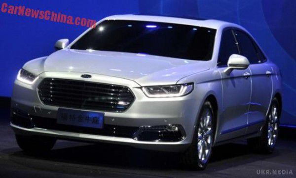 Ford розсекретив новий седан Taurus. На спеціальному заході у рамках автосалону в Шанхаї, компанія Ford представила седан Taurus 2016 модельного року.