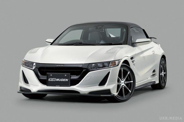 Honda підготує для микрородстера «заряджений» варіант Type R. Керівництво компанії Honda схвалив запуск в серійне виробництво «зарядженої» модифікації субкомпактного родстера S660 - Type R.