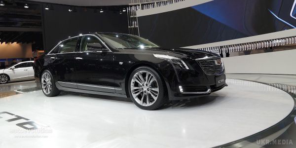 Компанія Cadillac привезла в Шанхаї гібридну версію седана CT6. Cadillac розповів про гібридний CT6