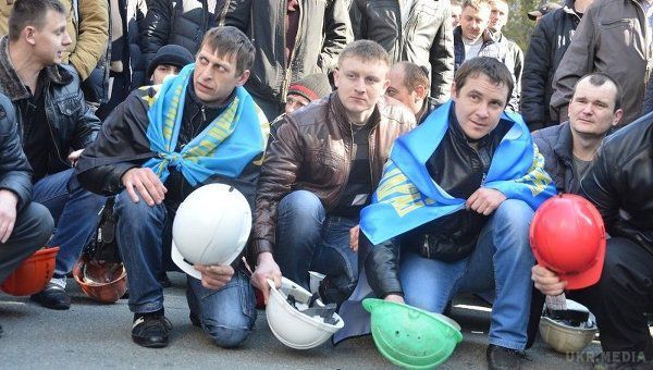  У шахтарських простестах Турчинов знайшов винних. Мітинг шахтарів у Києві є спробою власників шахт "вибити" з держбюджету гроші
