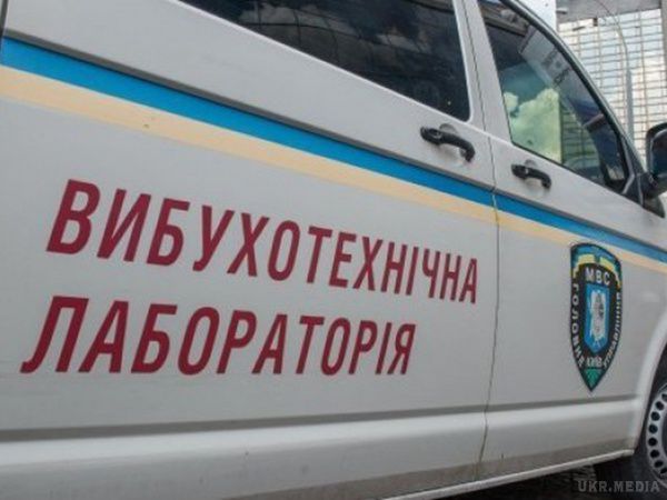  Бомба в торгівельному центрі в Одесі. Другий раз за тиждень: біля Привозу знову "замінували" торговельний центр