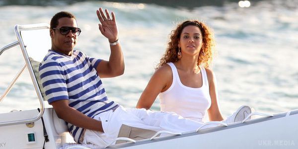 Бейонсе і Jay-Z записують новий спільний альбом. Подружжя вирішило піти з головою в музику.