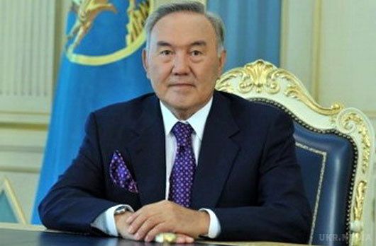 У Казахстані завершилося голосування на виборах президента. У Казахстані в 21:00 за місцевим часом (18.00 за Києвом) закрилися виборчі дільниці на дострокових виборах президента країни.