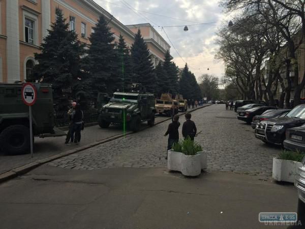 В Одесу стягують спецпідрозділи з зони АТО. У СБУ мають намір запобігти будь-якій спроби провокацій і кровопролиття