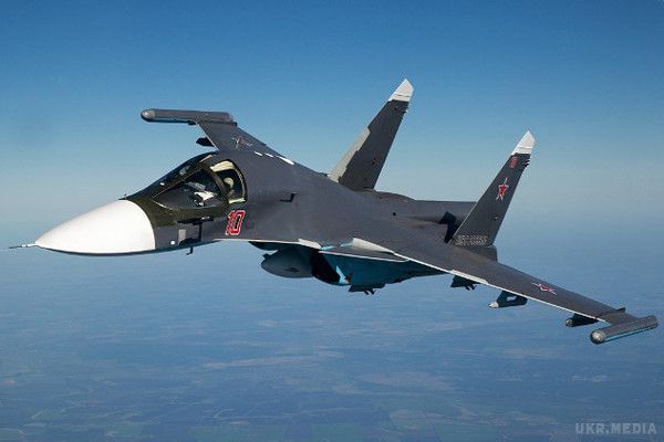 У Білорусь прилетіли бомбардувальники з РФ. Бомбардувальники Су-34 ВПС Російської Федерації сьогодні, 1 травня, здійснили посадку на авіабазі Мачулищи ВПС Білорусі, знаходиться всього в декількох кілометрах від Мінська. 