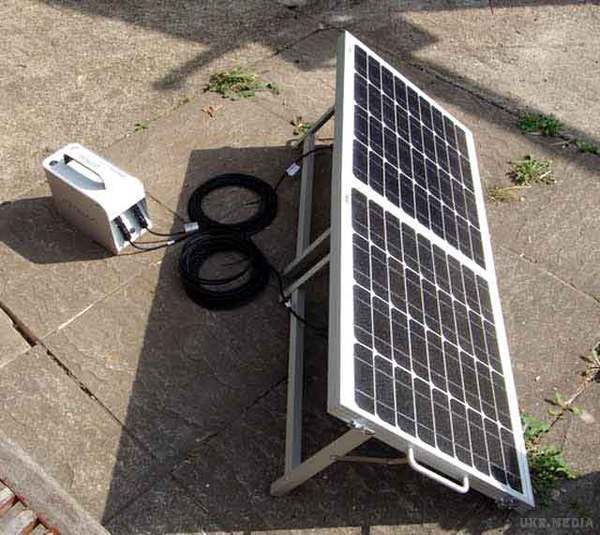 Розроблена портативна сонячна електростанція вміститься в маленькому кейсі (відео). Її акумулятор здатний живити холодильник 18 годин