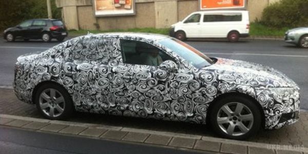  В Німеччині помітили нову Audi A4 . Дебют новинки очікується в кінці літа цього року.