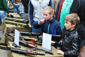 Карта АТО станом на 4 травня. Ситуація на сході країни (карта АТО) станом на 12:00 4 травня 2015 року за даними РНБО України.