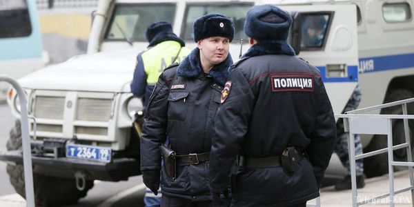 У Москві затримали понад 30 осіб. Учасники акції повідомляють у соцмережах, що затримання проводяться вибірково.