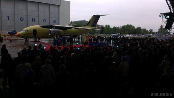 Китай планує серійне виробництво українського Ан-178. Відповідну угоду підписано сьогодні, а його умови не розголошуються за бажанням китайського замовника
