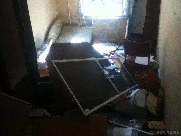 У Донецьку бойовики побили журналіста і розгромили його квартиру - ЗМІ. Бойовики розгромили квартиру журналіста, після нападу у нього зламана щелепа