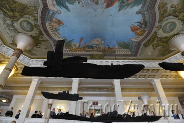 Подивися на символи радянської епохи з висоти. З висоти самі примітні об'єкти радянського минулого в Києві, які можуть піти на злам або перебувають під загрозою - адже багато пунктів закону про декомунізацію вимагають додаткових трактувань.