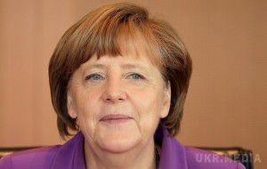 Меркель: Безвізовий режим для України з ЄС поки що неможливий. Зусиль України все ще недостатньо для пом'якшення візового режиму.